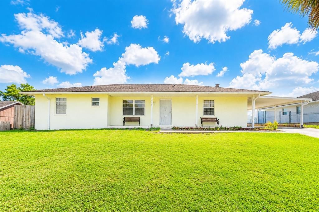 For Sale: $249,900 (2 beds, 2 baths, 1652 Square Feet)