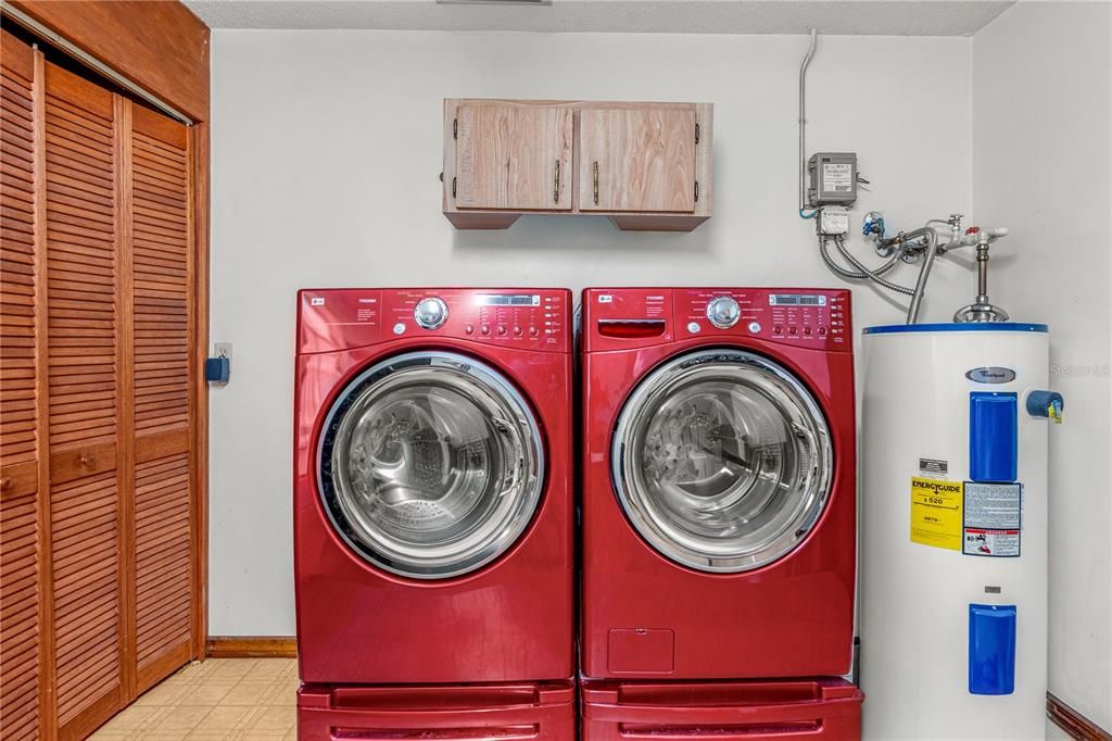 For Sale: $249,900 (2 beds, 2 baths, 1652 Square Feet)