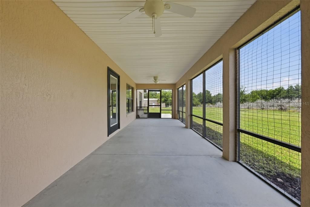 For Sale: $1,100,000 (3 beds, 2 baths, 1727 Square Feet)