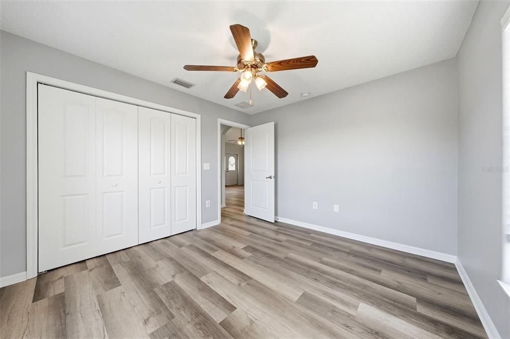 For Sale: $1,100,000 (3 beds, 2 baths, 1727 Square Feet)