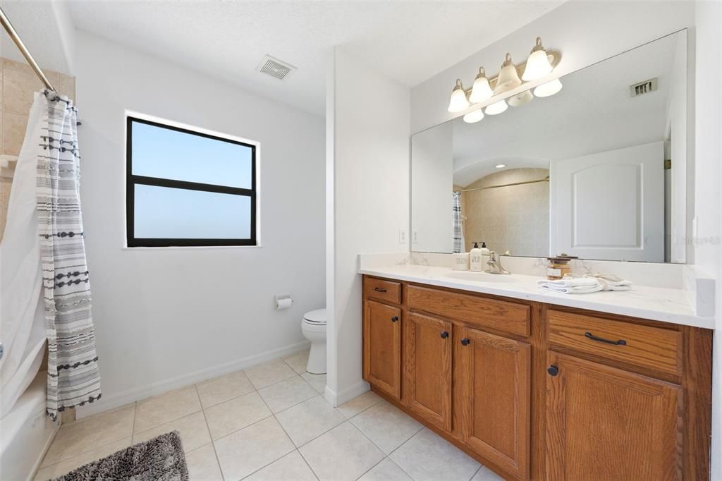 For Sale: $1,100,000 (3 beds, 2 baths, 1727 Square Feet)
