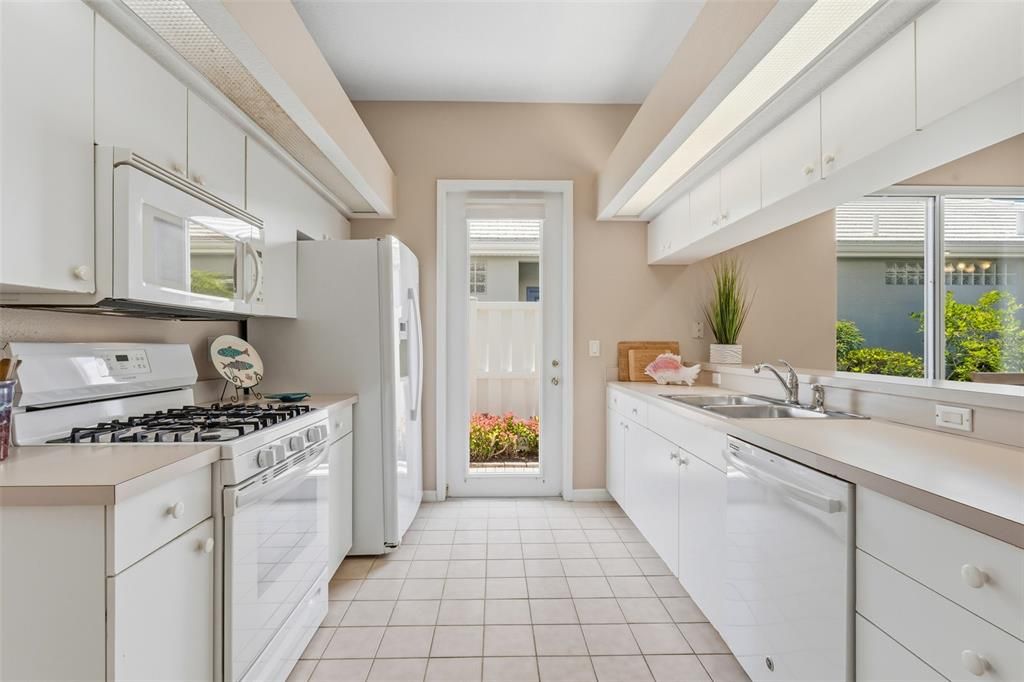 En Venta: $435,000 (2 camas, 2 baños, 1556 Pies cuadrados)