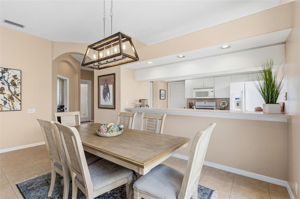 En Venta: $435,000 (2 camas, 2 baños, 1556 Pies cuadrados)