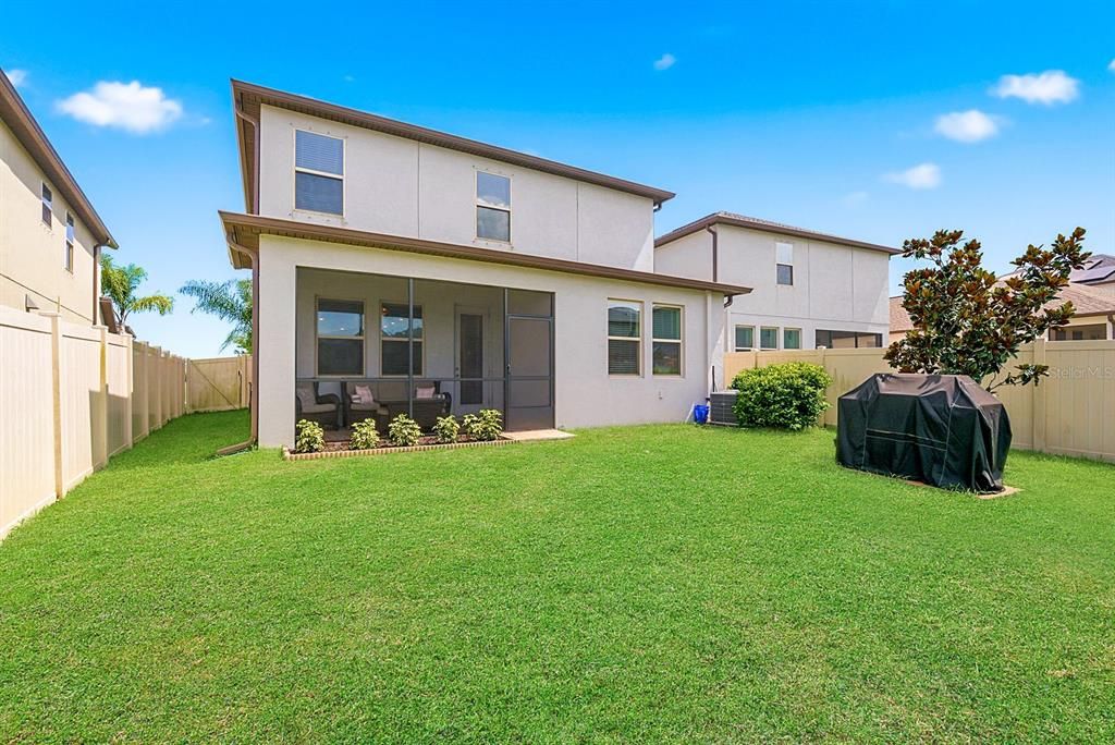For Sale: $499,999 (5 beds, 3 baths, 2466 Square Feet)