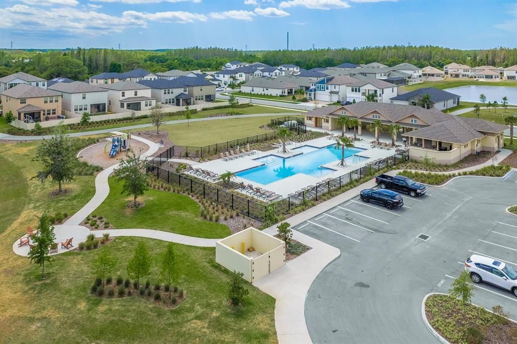 For Sale: $499,999 (5 beds, 3 baths, 2466 Square Feet)
