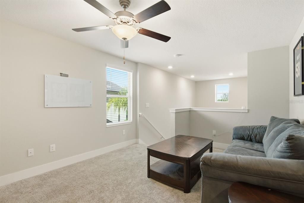 For Sale: $499,999 (5 beds, 3 baths, 2466 Square Feet)