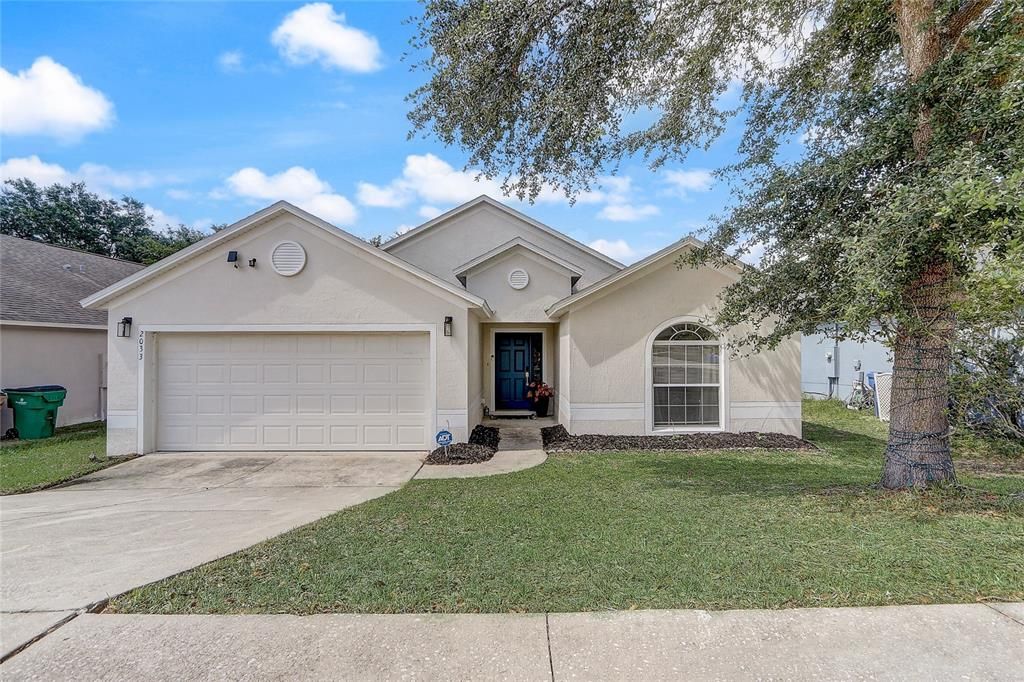For Sale: $320,000 (4 beds, 2 baths, 1808 Square Feet)