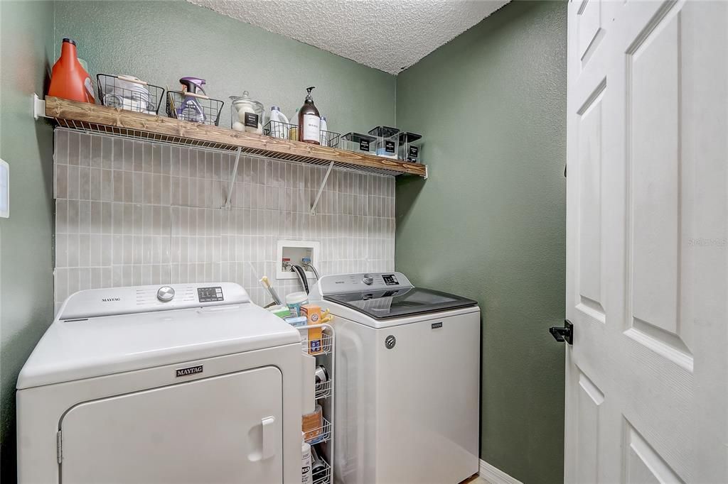 For Sale: $320,000 (4 beds, 2 baths, 1808 Square Feet)