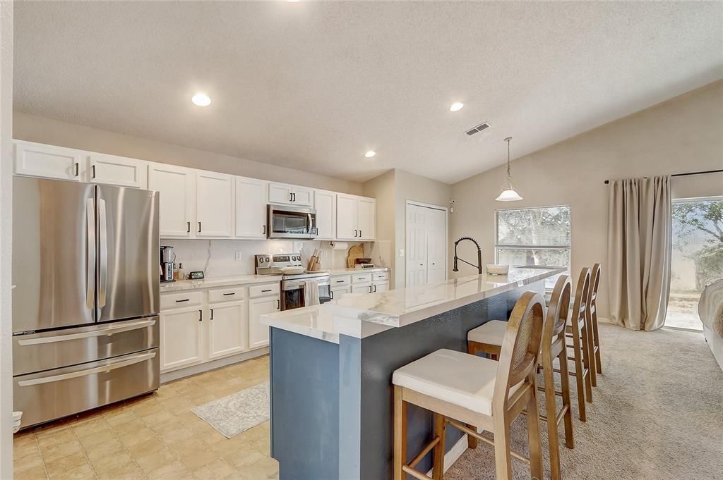 For Sale: $320,000 (4 beds, 2 baths, 1808 Square Feet)