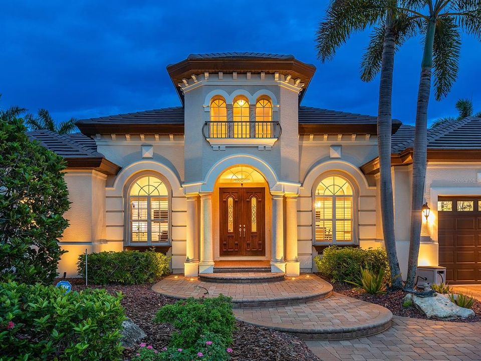 For Sale: $2,195,000 (3 beds, 3 baths, 3718 Square Feet)
