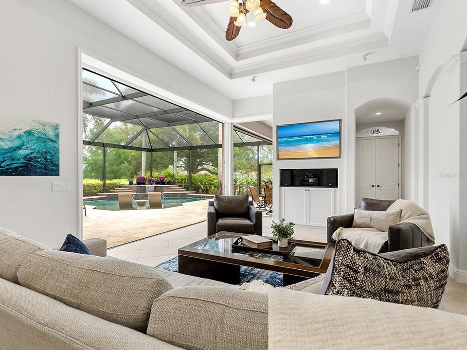For Sale: $2,195,000 (3 beds, 3 baths, 3718 Square Feet)