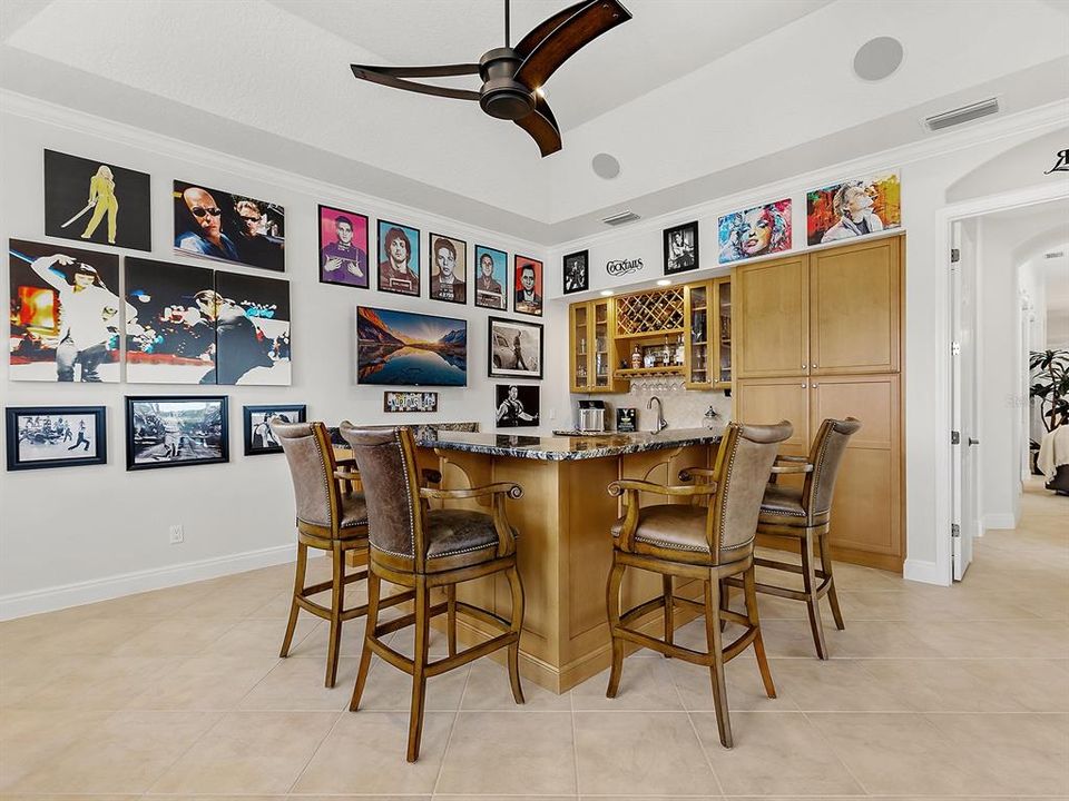 For Sale: $2,195,000 (3 beds, 3 baths, 3718 Square Feet)