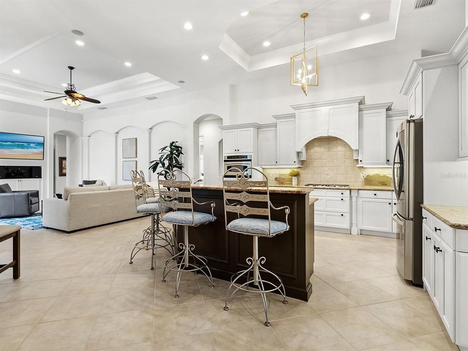 For Sale: $2,195,000 (3 beds, 3 baths, 3718 Square Feet)