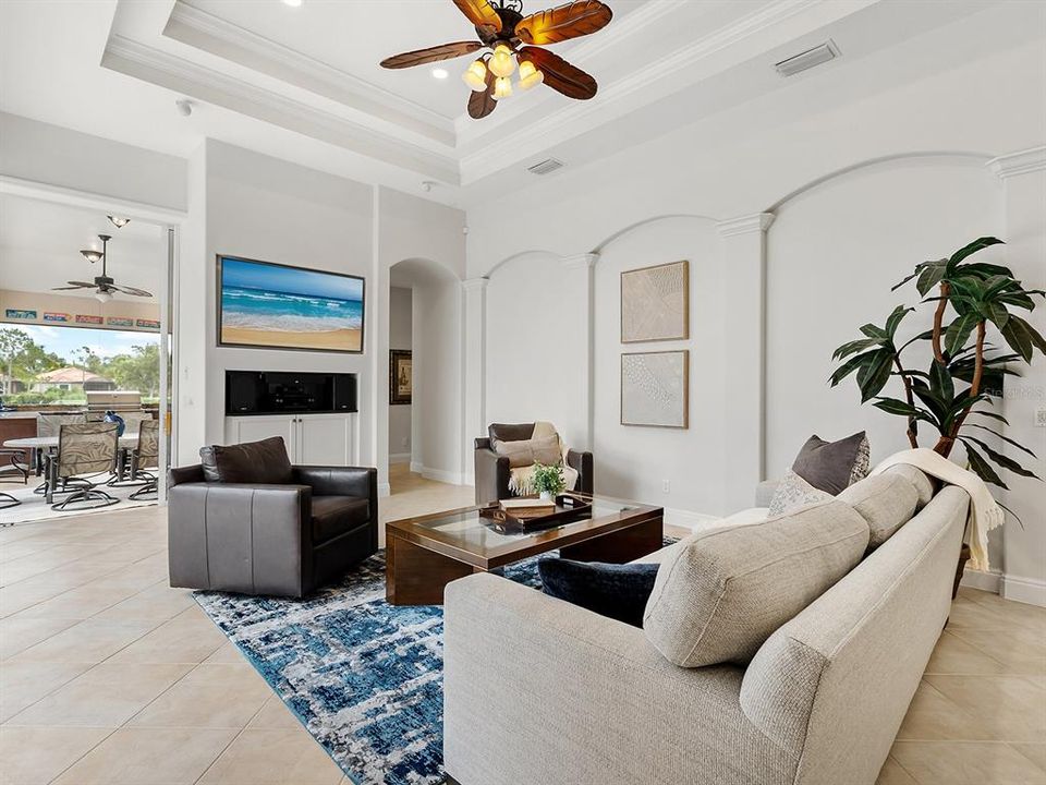 For Sale: $2,195,000 (3 beds, 3 baths, 3718 Square Feet)