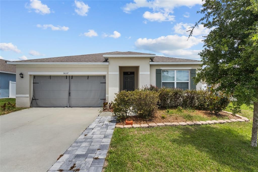 For Sale: $315,000 (3 beds, 2 baths, 1671 Square Feet)