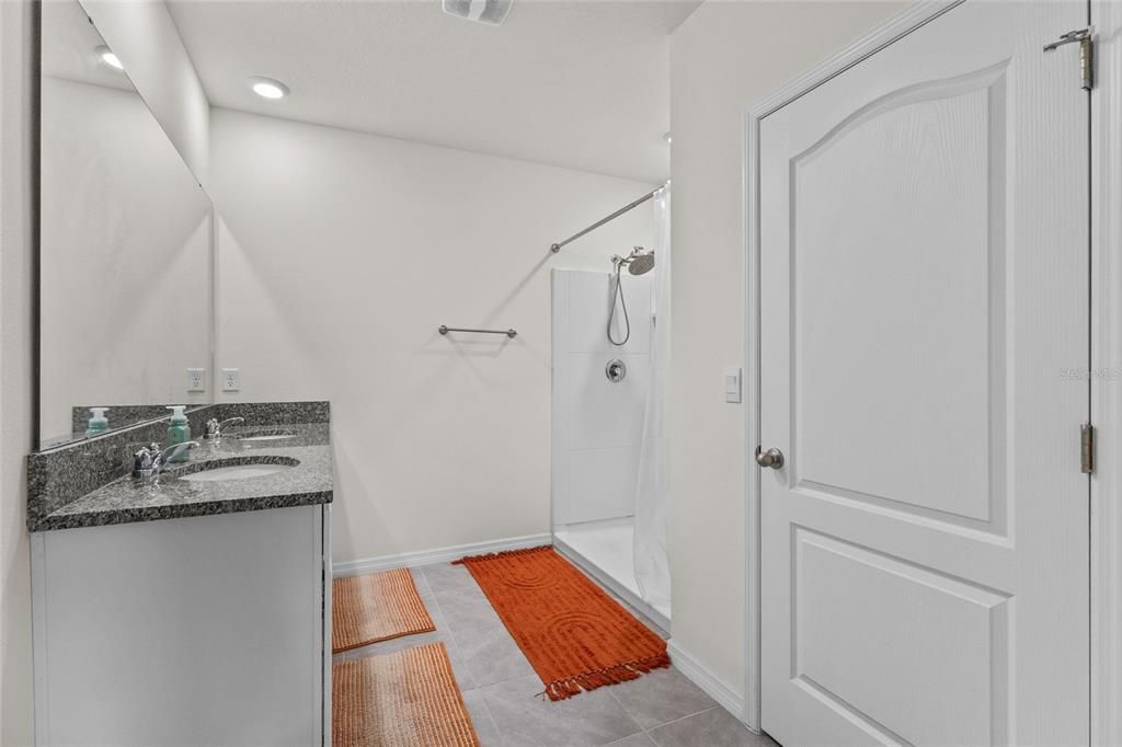 For Sale: $315,000 (3 beds, 2 baths, 1671 Square Feet)