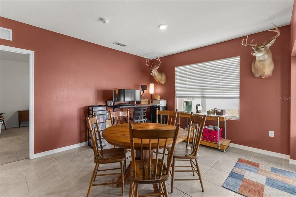 For Sale: $315,000 (3 beds, 2 baths, 1671 Square Feet)