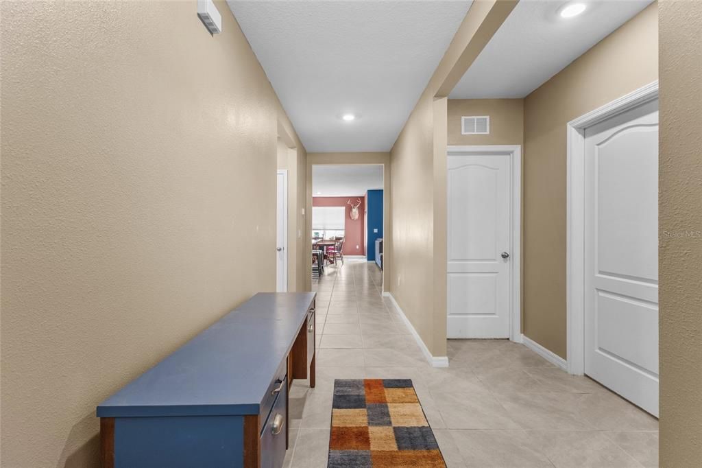 For Sale: $315,000 (3 beds, 2 baths, 1671 Square Feet)