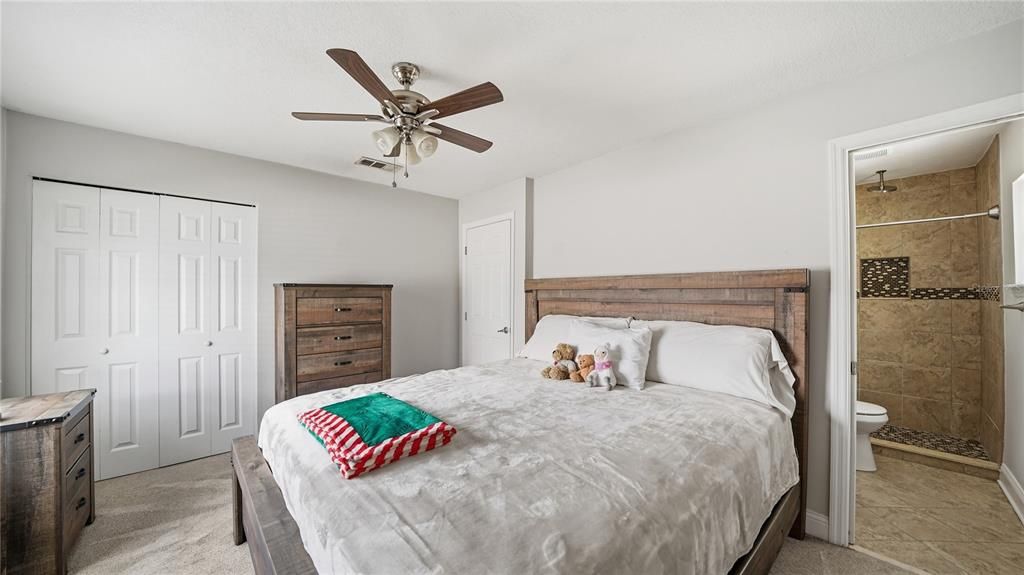 For Sale: $499,000 (3 beds, 2 baths, 1095 Square Feet)