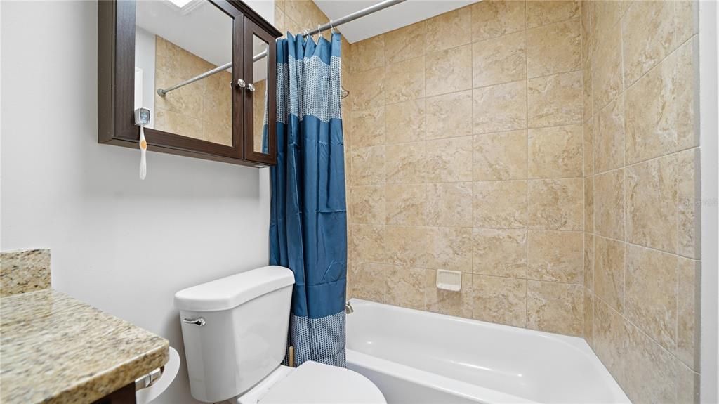 For Sale: $499,000 (3 beds, 2 baths, 1095 Square Feet)