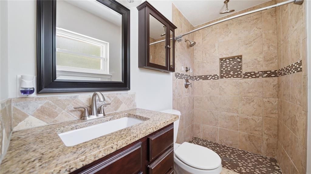 For Sale: $499,000 (3 beds, 2 baths, 1095 Square Feet)