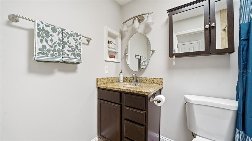 For Sale: $499,000 (3 beds, 2 baths, 1095 Square Feet)