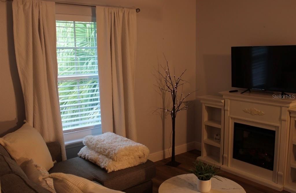 En Venta: $845,000 (4 camas, 3 baños, 3169 Pies cuadrados)