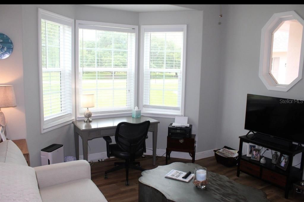En Venta: $845,000 (4 camas, 3 baños, 3169 Pies cuadrados)