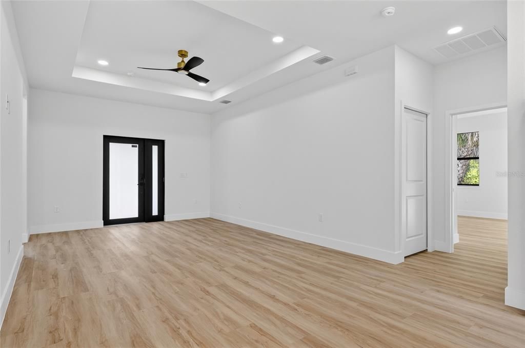 For Sale: $360,000 (3 beds, 2 baths, 1500 Square Feet)