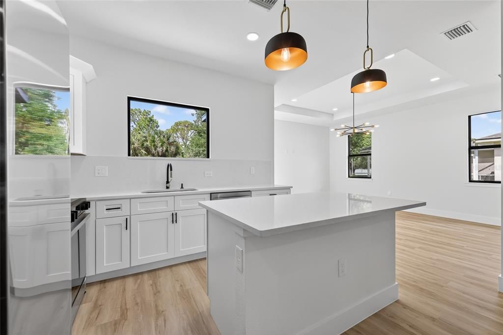 For Sale: $360,000 (3 beds, 2 baths, 1500 Square Feet)