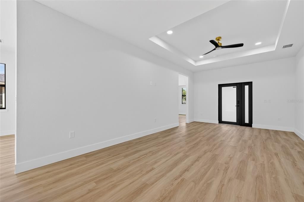 For Sale: $360,000 (3 beds, 2 baths, 1500 Square Feet)