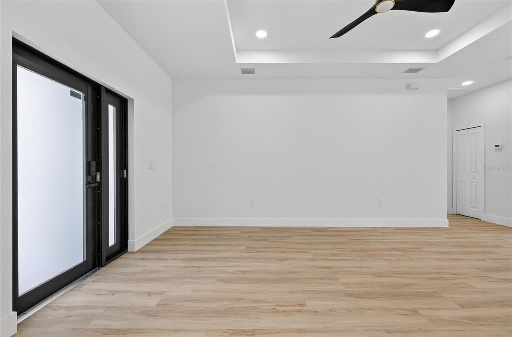 For Sale: $360,000 (3 beds, 2 baths, 1500 Square Feet)
