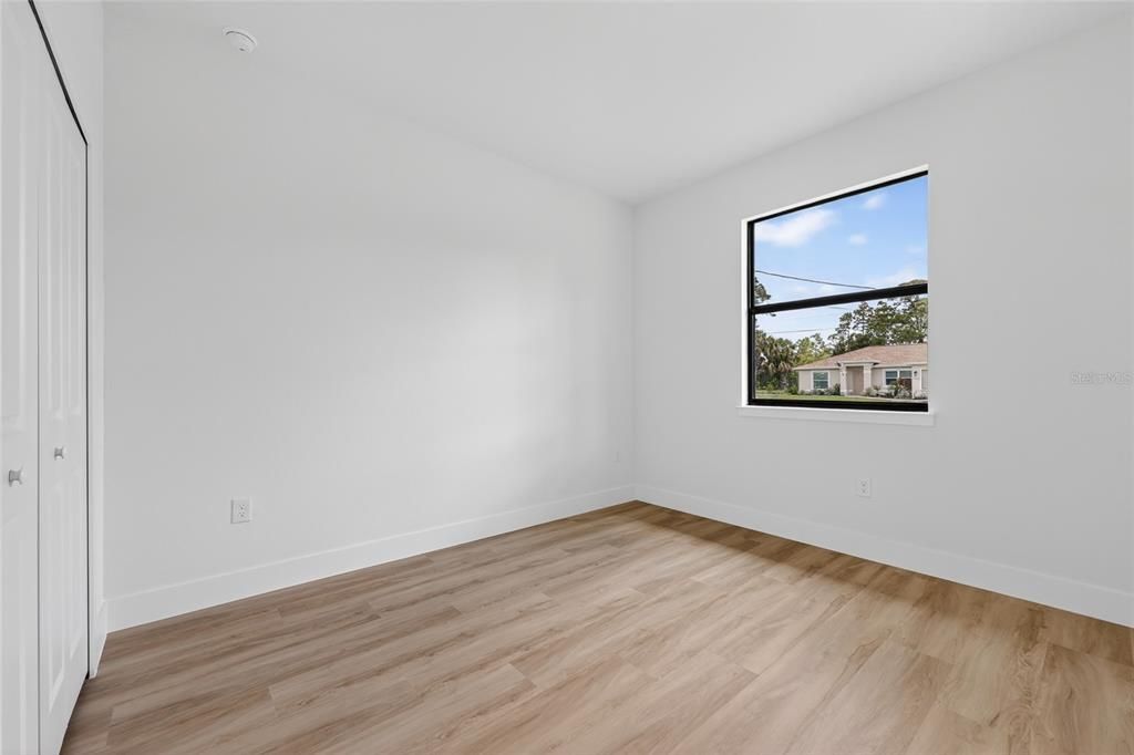 For Sale: $360,000 (3 beds, 2 baths, 1500 Square Feet)