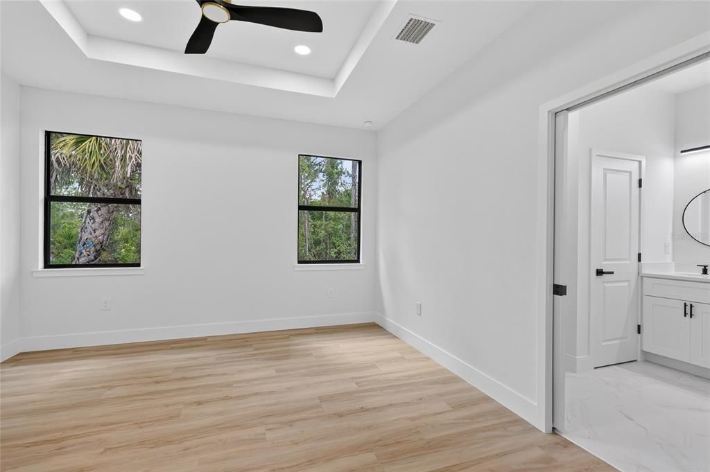 For Sale: $360,000 (3 beds, 2 baths, 1500 Square Feet)