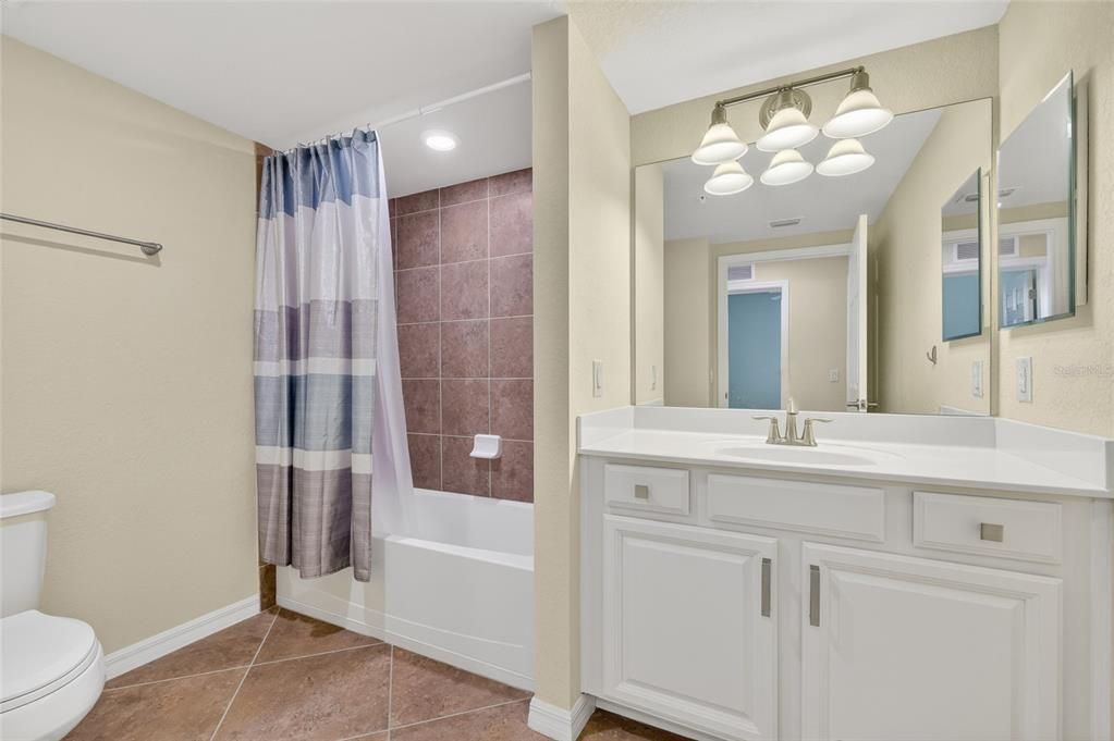 For Sale: $350,000 (3 beds, 2 baths, 1706 Square Feet)