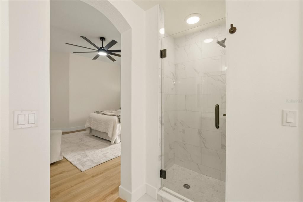 En Venta: $559,000 (4 camas, 2 baños, 2070 Pies cuadrados)