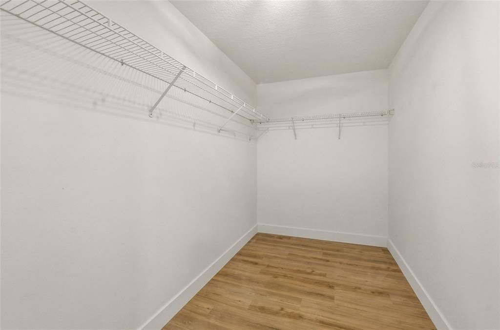 En Venta: $559,000 (4 camas, 2 baños, 2070 Pies cuadrados)