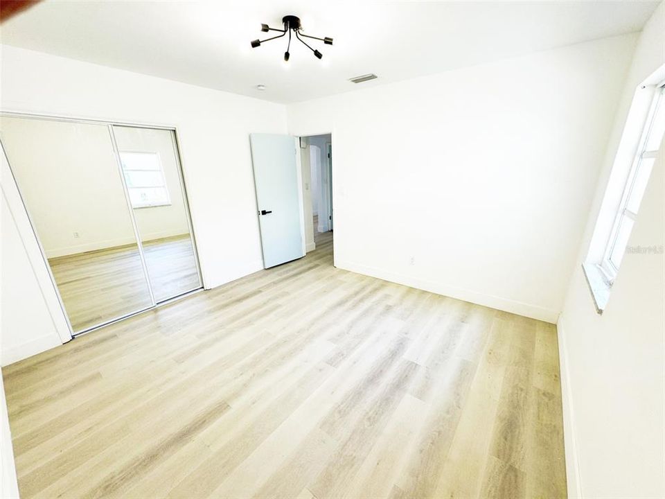 For Rent: $4,495 (4 beds, 2 baths, 1973 Square Feet)