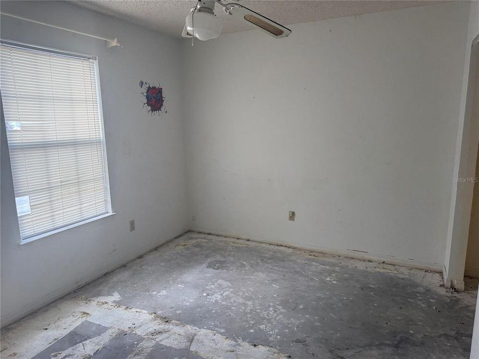 En Venta: $174,500 (2 camas, 2 baños, 810 Pies cuadrados)