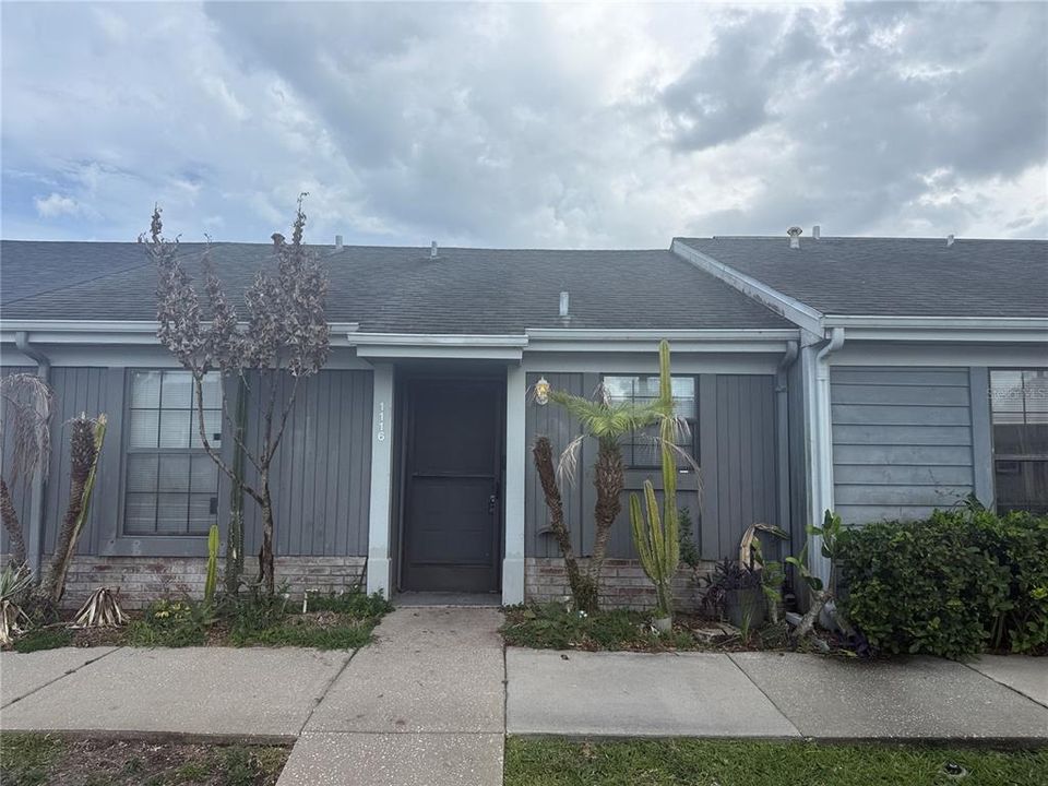 En Venta: $174,500 (2 camas, 2 baños, 810 Pies cuadrados)