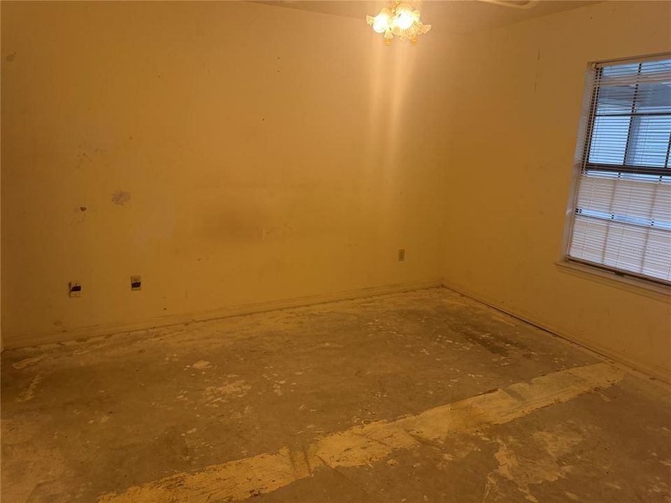 En Venta: $174,500 (2 camas, 2 baños, 810 Pies cuadrados)