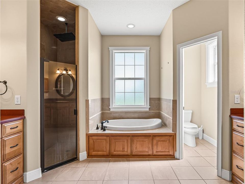 For Sale: $1,000,000 (3 beds, 3 baths, 3956 Square Feet)