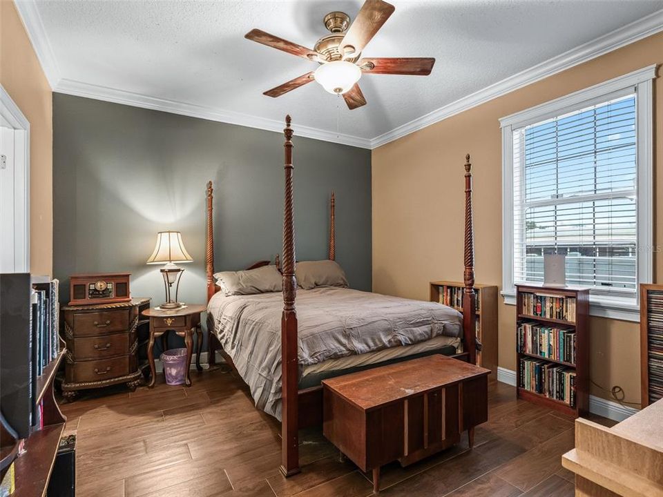 For Sale: $1,000,000 (3 beds, 3 baths, 3956 Square Feet)