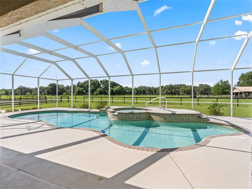 For Sale: $1,000,000 (3 beds, 3 baths, 3956 Square Feet)