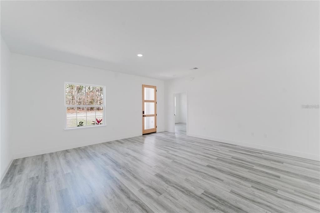 En Renta: $1,950 (4 camas, 2 baños, 1774 Pies cuadrados)