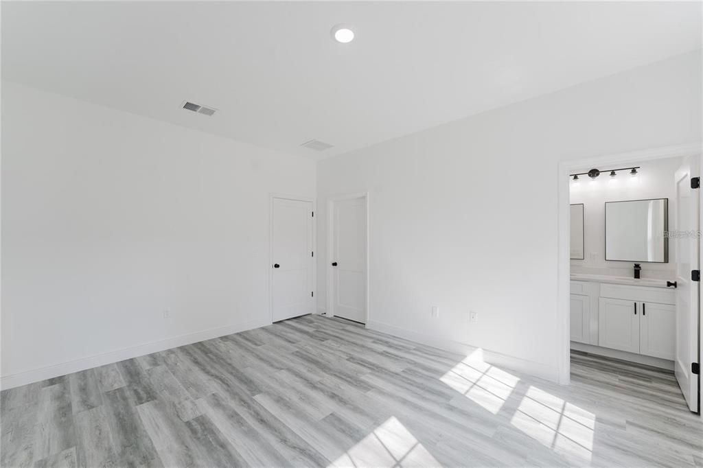 En Renta: $1,950 (4 camas, 2 baños, 1774 Pies cuadrados)