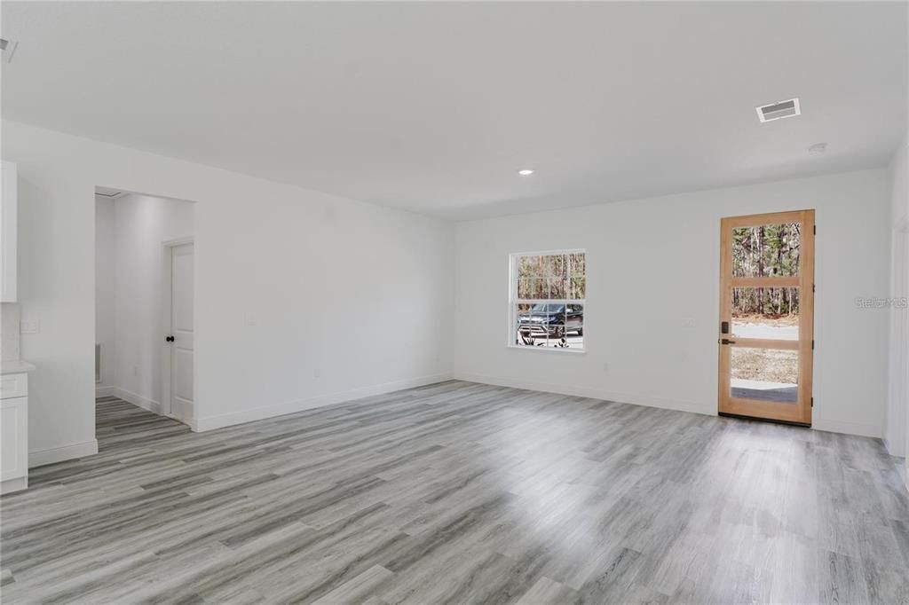 En Renta: $1,950 (4 camas, 2 baños, 1774 Pies cuadrados)
