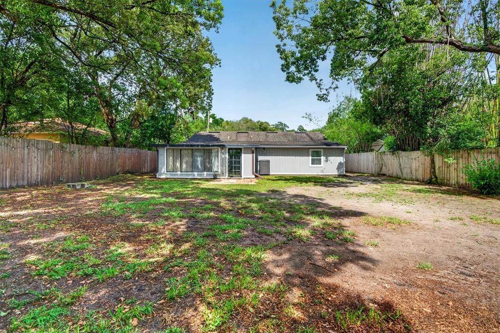 For Sale: $535,000 (4 beds, 2 baths, 1739 Square Feet)