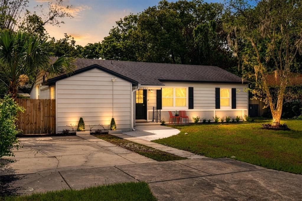 For Sale: $535,000 (4 beds, 2 baths, 1739 Square Feet)