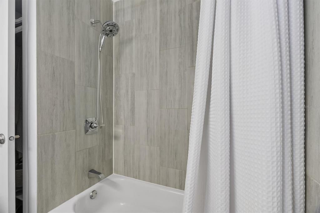 For Sale: $535,000 (4 beds, 2 baths, 1739 Square Feet)